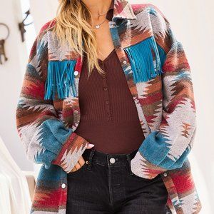 THE SHYSIE WOMENS AZTEC PRINT FRINGED JACKET